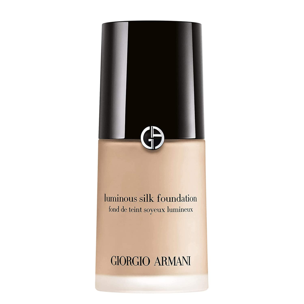  Armani Beauty Luminous Silk Perfect Glow Flawless Oil-Free Foundation is a great choice for mature skin. Its lightweight, oil-free formula is perfect for mature skin that tends to be more oily and it's formulated with Micro-fil technology that diffuses light and evens out the skin tone for a radiant and youthful-looking skin.