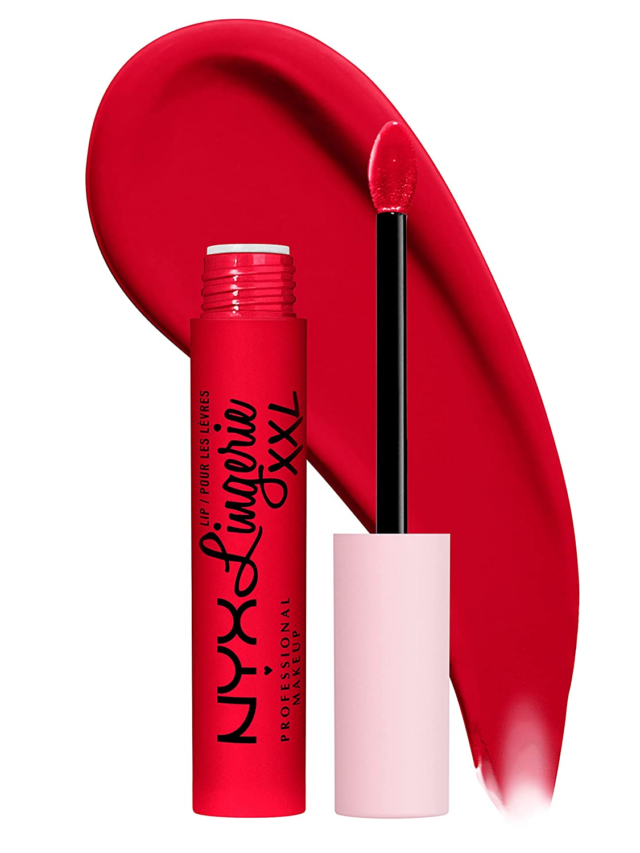 Unlike many other matte liquid lipsticks that can leave lips feeling dry and uncomfortable, this long-lasting option is designed to feel soft and lightweight, even after 16 hours of wear. The flexible formula is designed to mold to the contours of your lips, preventing any bleeding, cracking, or fading of the color. With this lipstick, you can enjoy a comfortable, long-lasting look that's perfect for any occasion.