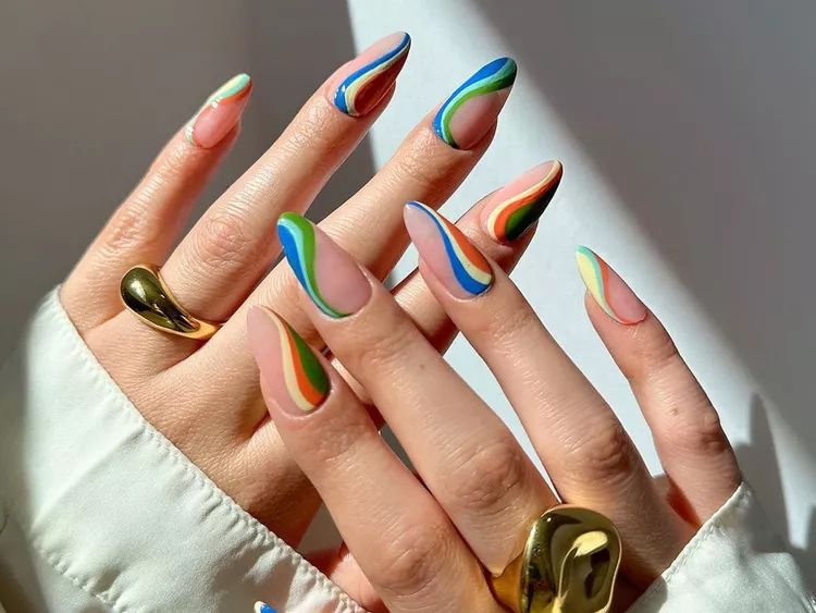 20 Swirl Nail Designs That Leave Us Spinning