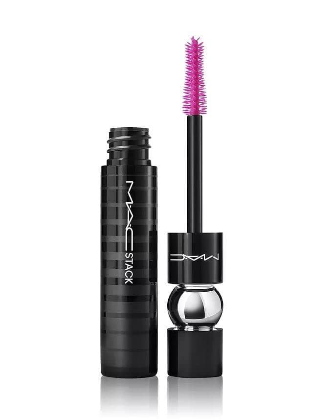 MAC Cosmetics exceeds expectations with its volumizing mascara, offering extreme volume and buildability without clumping. The molded brush guarantees bold pigment deposition, achieving impressive volume while maintaining a natural look.
