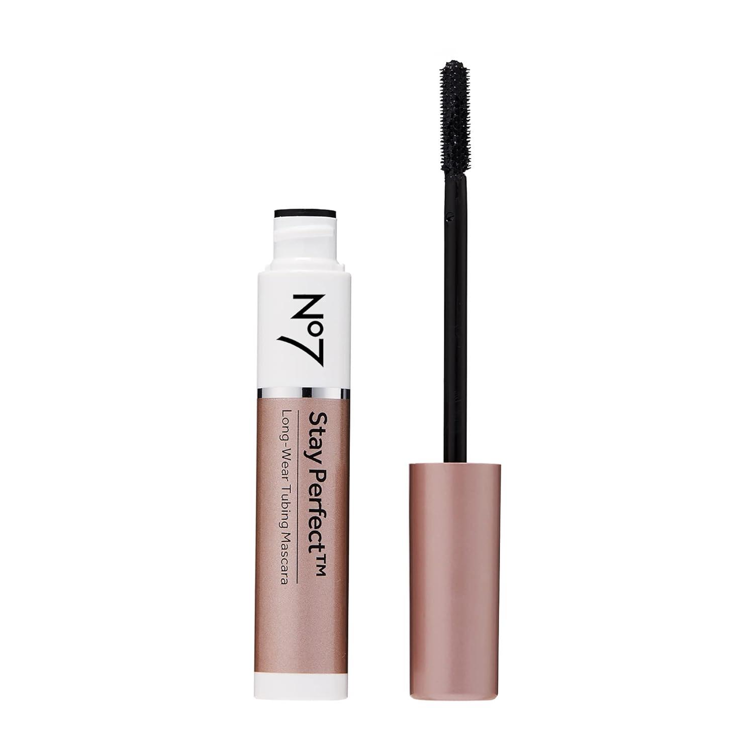 Smudge-Free Mascara with Straight Brush Applicator for Long-Lasting Volume Up to 24 Hours
