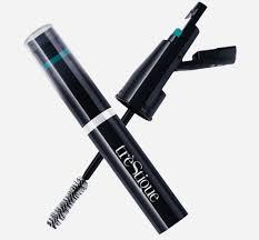 reStiQue's innovative combination of a curling mascara and compact curler makes it my convenient go-to for on-the-go makeup applications, enhancing my lash game among volumizing mascaras.